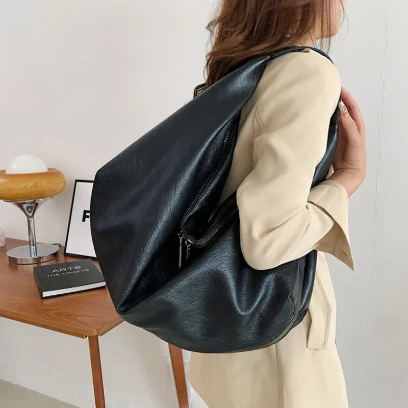 Black Shoulder Bags